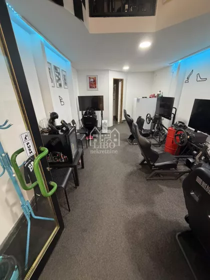 Obrenovićeva | 4zida.rs