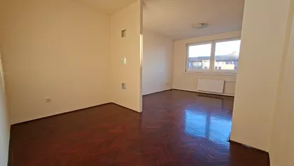 Ratka Mitrovića | 4zida.rs