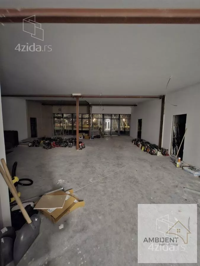Poslovni prostor | 4zida
