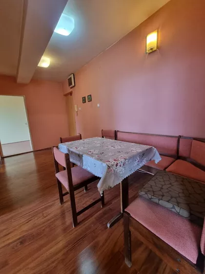 Mali Radanovac | 4zida.rs