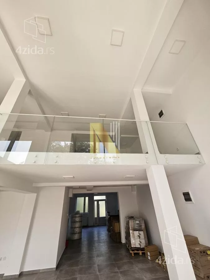 Lokal | 4zida