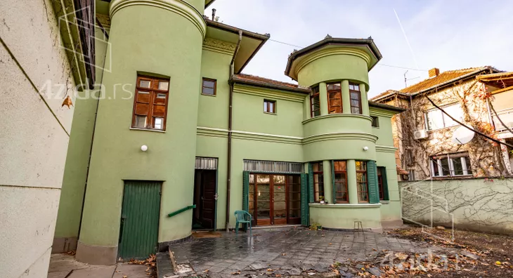 3-etažna kuća | 4zida