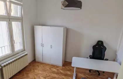 Karađorđeva | 4zida.rs