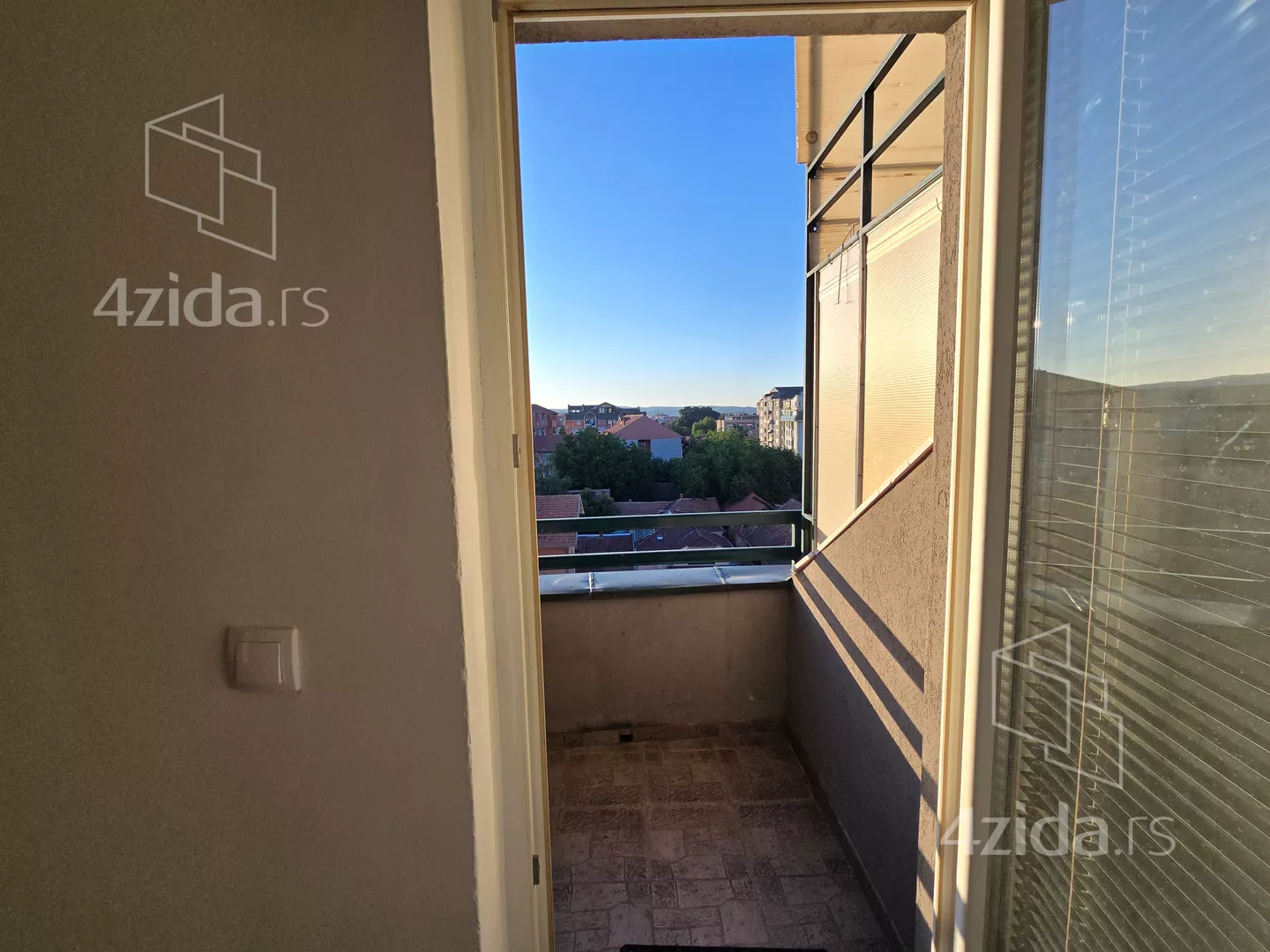 Garsonjera | 4zida