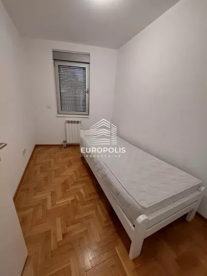 Nodilova | 4zida.rs
