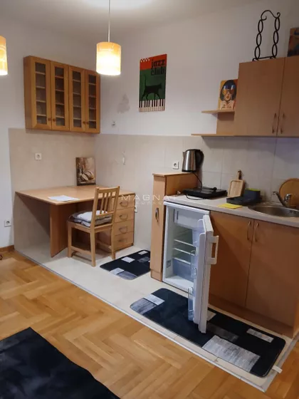 Hadži Melentijeva | 4zida.rs