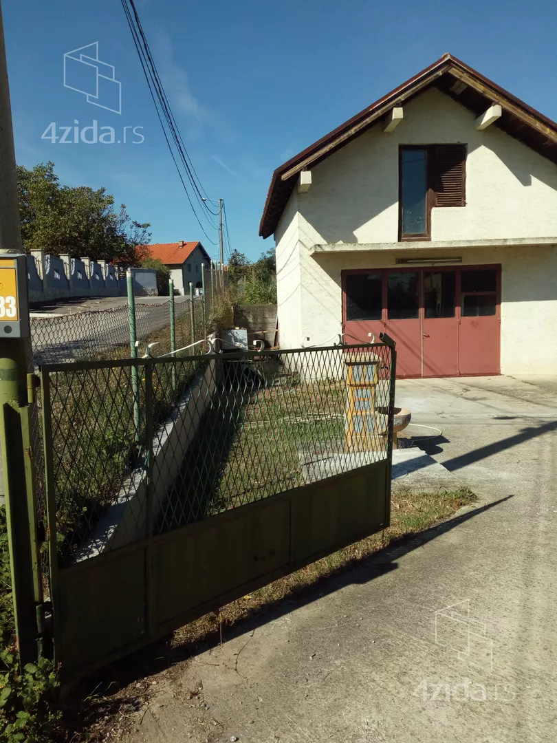 Garaža | 4zida