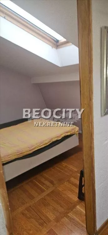 Učiteljsko Naselje | 4zida.rs