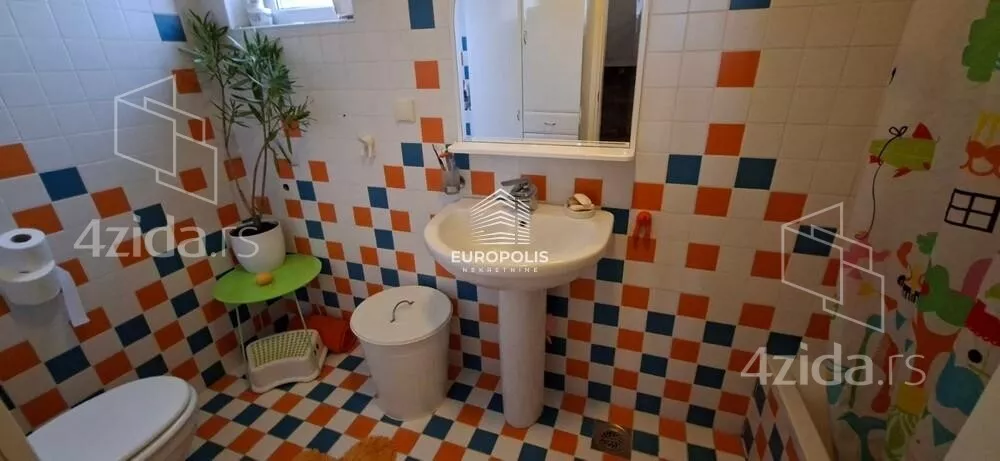 4-etažna kuća | 4zida