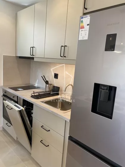 Rade Končara | 4zida.rs