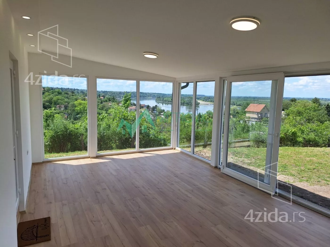 Kuća | 4zida