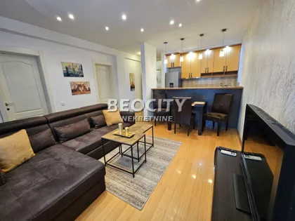 Bulevar oslobođenja | 4zida.rs