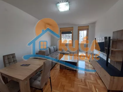 Prvomajska | 4zida.rs