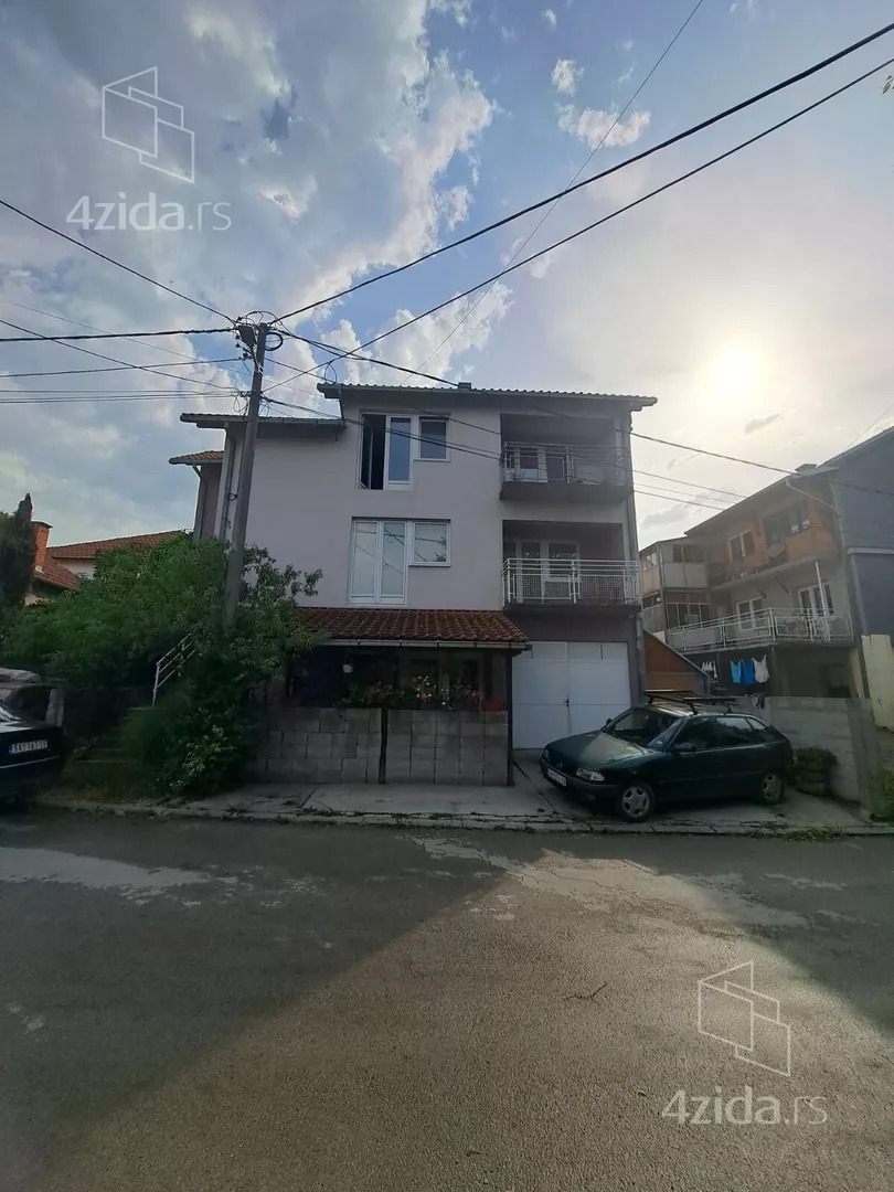 4-etažna kuća | 4zida