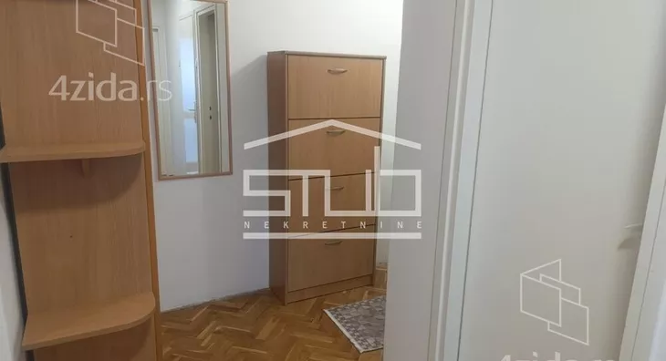 Četvoroiposoban stan | 4zida