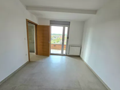 Vašarište | 4zida.rs