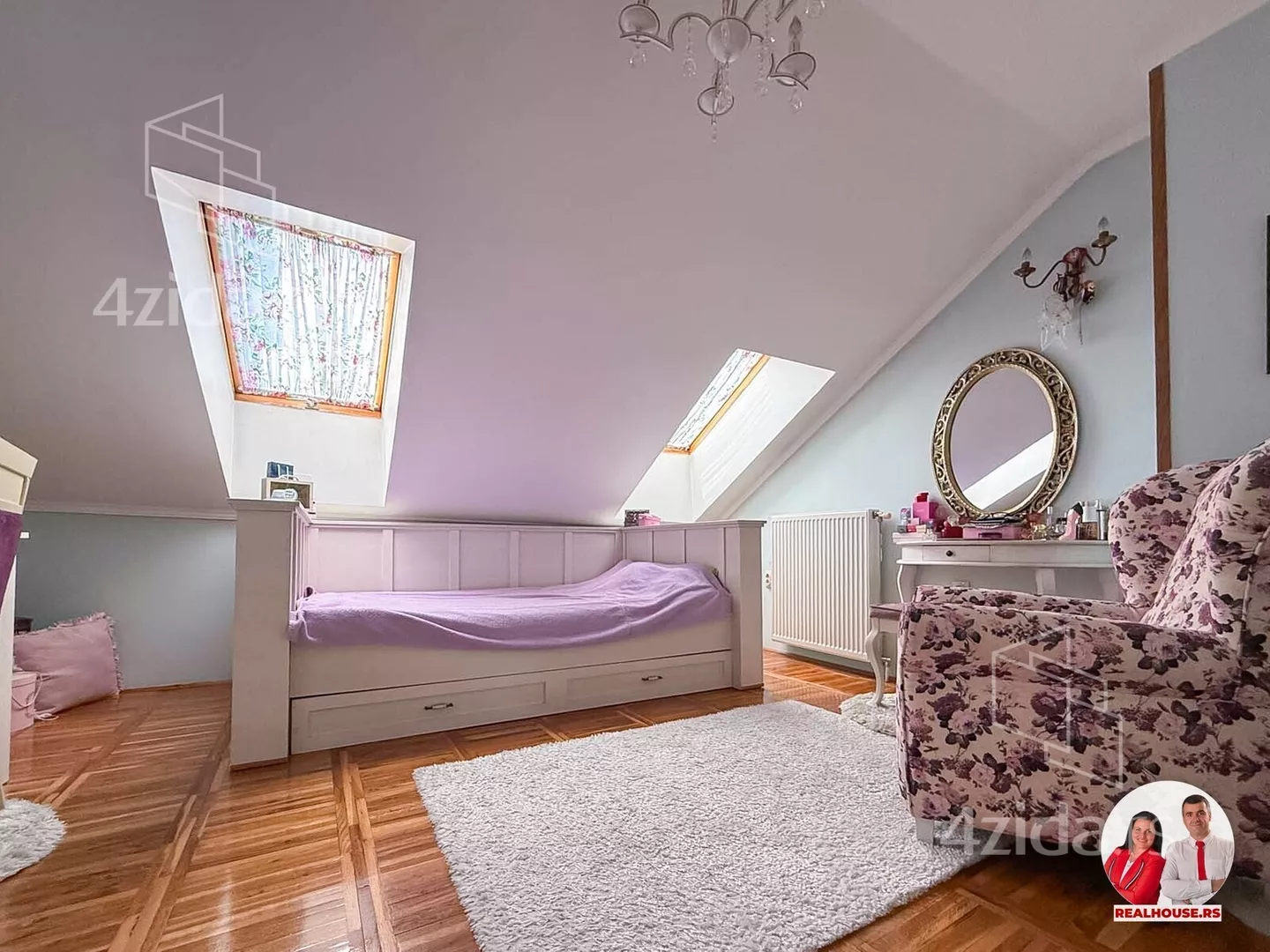 Troiposoban stan | 4zida