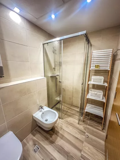 Crveni Krst Vračar | 4zida.rs