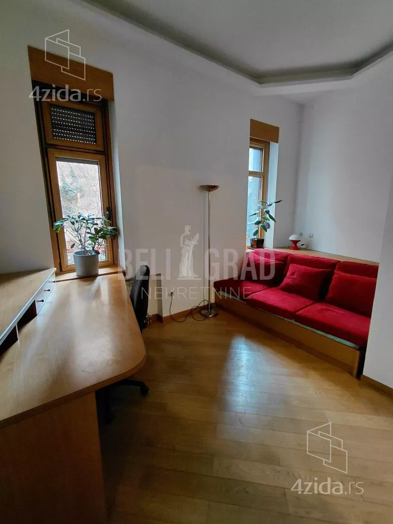 Šestosoban stan | 4zida