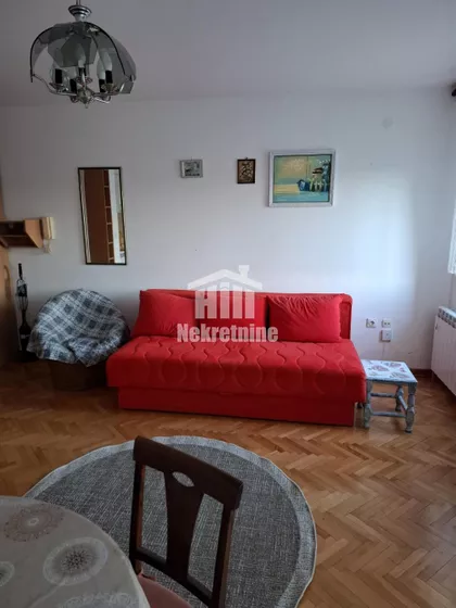Petra Jovanovića | 4zida.rs