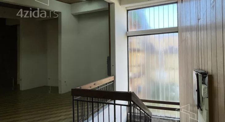 Poslovni prostor | 4zida