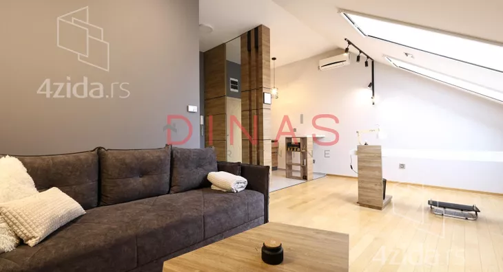 Petosoban stan | 4zida