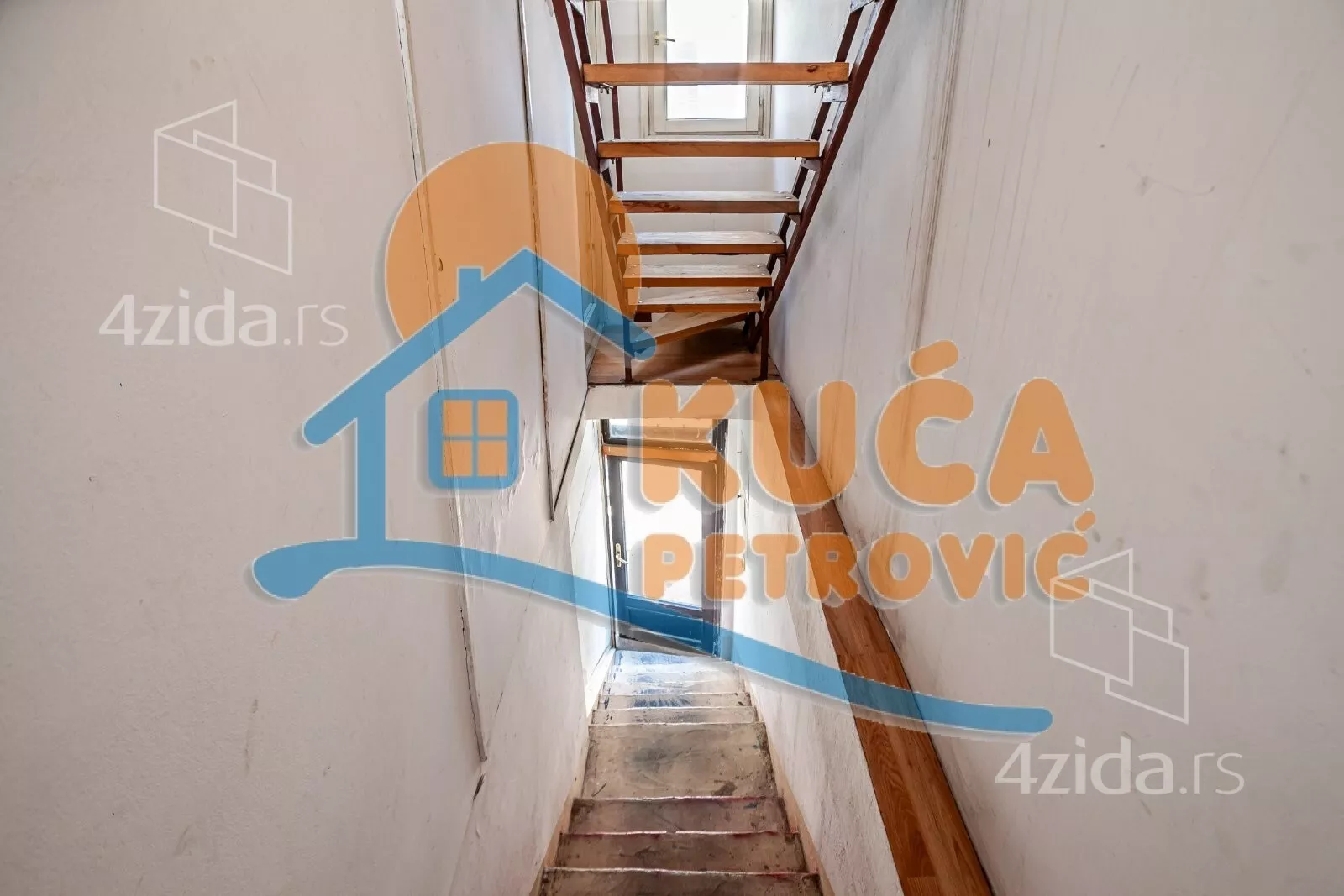 Lokal | 4zida