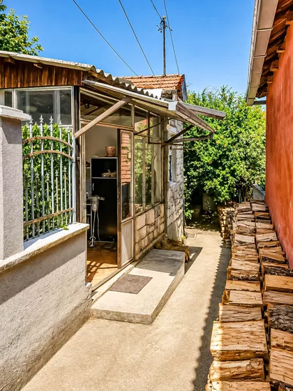 Starca Vujadina | 4zida.rs