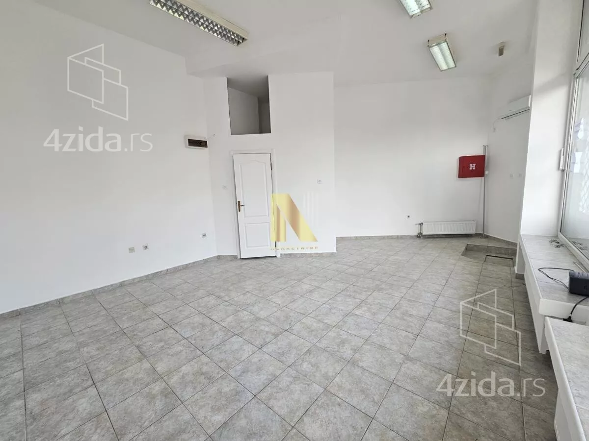 Poslovni prostor | 4zida