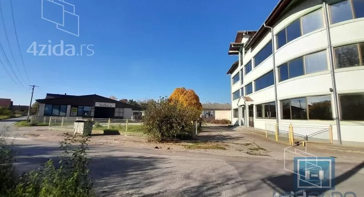 Poslovni prostor | 4zida