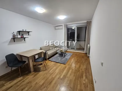 Gundulićev venac | 4zida.rs