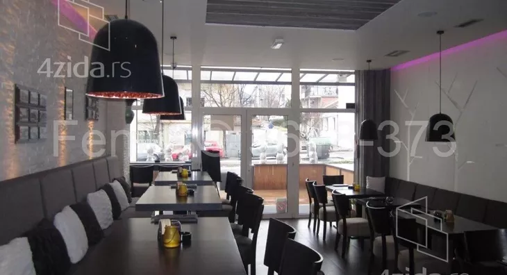 Poslovni prostor | 4zida