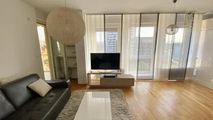 Petra Drapšina | 4zida.rs