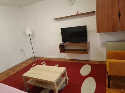 Velikotrnavska | 4zida.rs