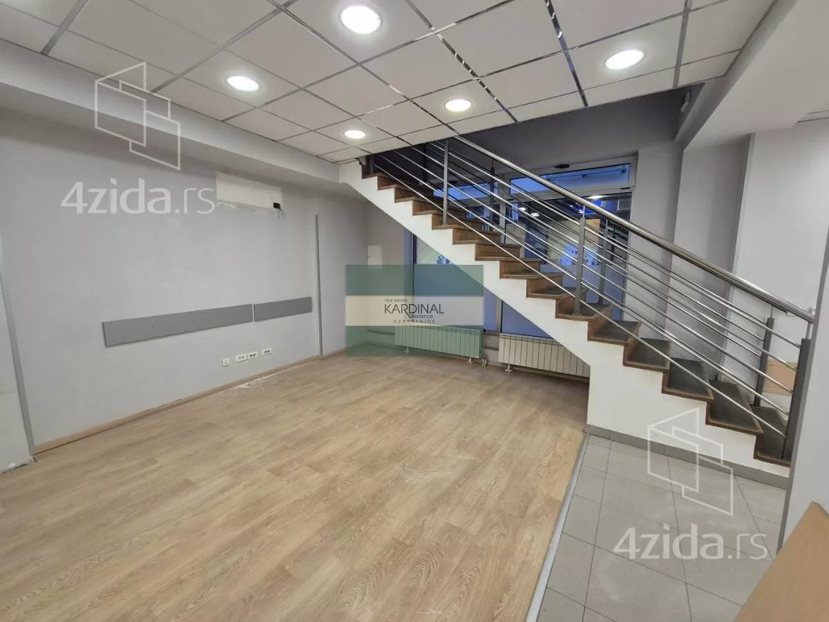 Poslovni prostor | 4zida