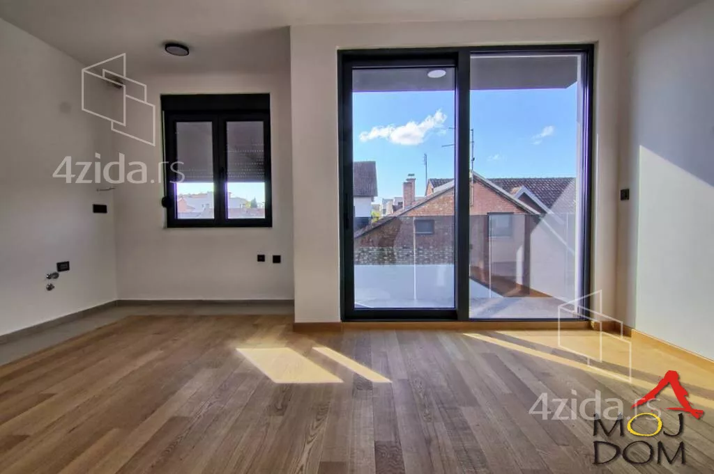 Dvoiposoban stan | 4zida