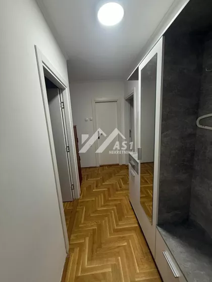 Novosadskog sajma | 4zida.rs