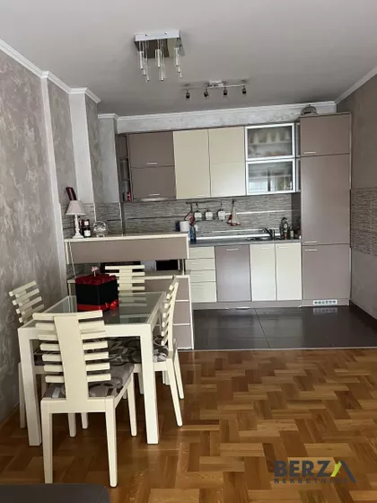 Grbavica | 4zida.rs