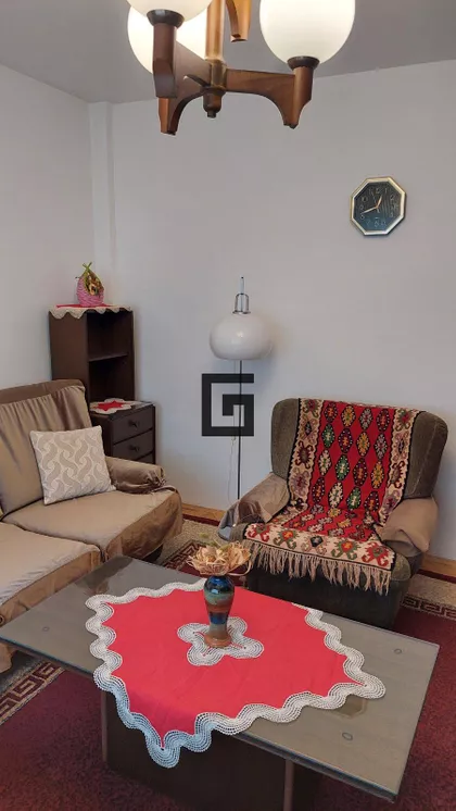 Cara Dušana | 4zida.rs