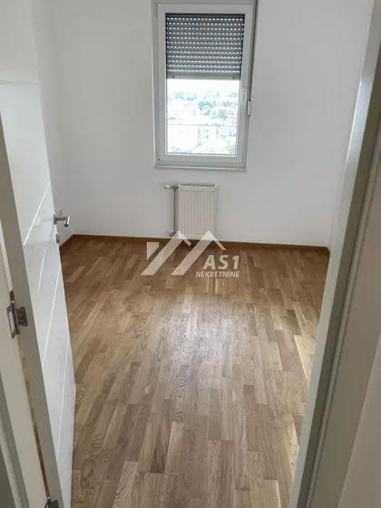 Aranj Janoša | 4zida.rs