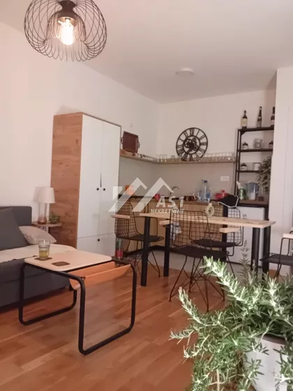 Kamenička | 4zida.rs