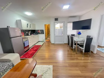 Cara Dušana | 4zida.rs