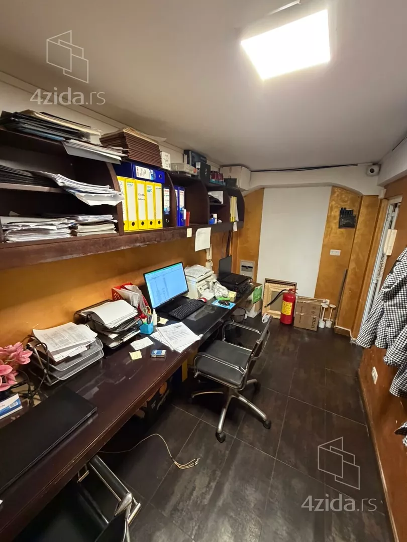 Poslovni prostor | 4zida