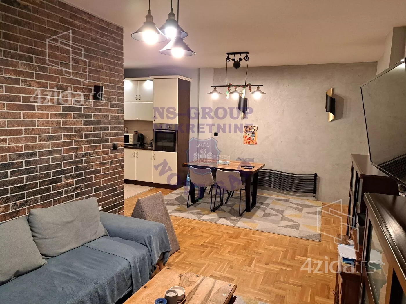 Dvoiposoban stan | 4zida