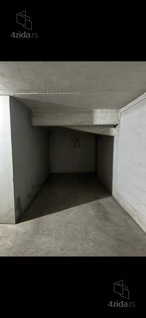 Garaža | 4zida
