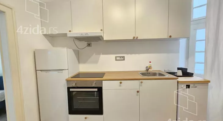 Četvoroiposoban stan | 4zida