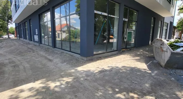 Lokal | 4zida