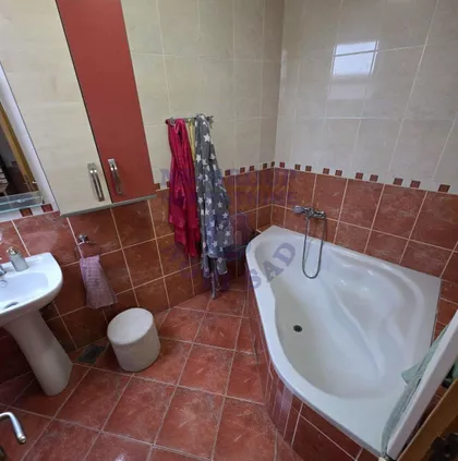 Cara Dušana | 4zida.rs