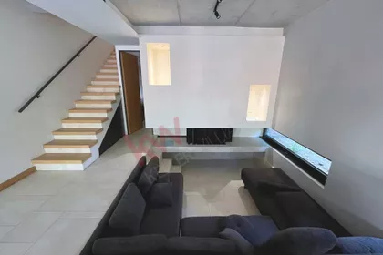 Generala Anrija | 4zida.rs