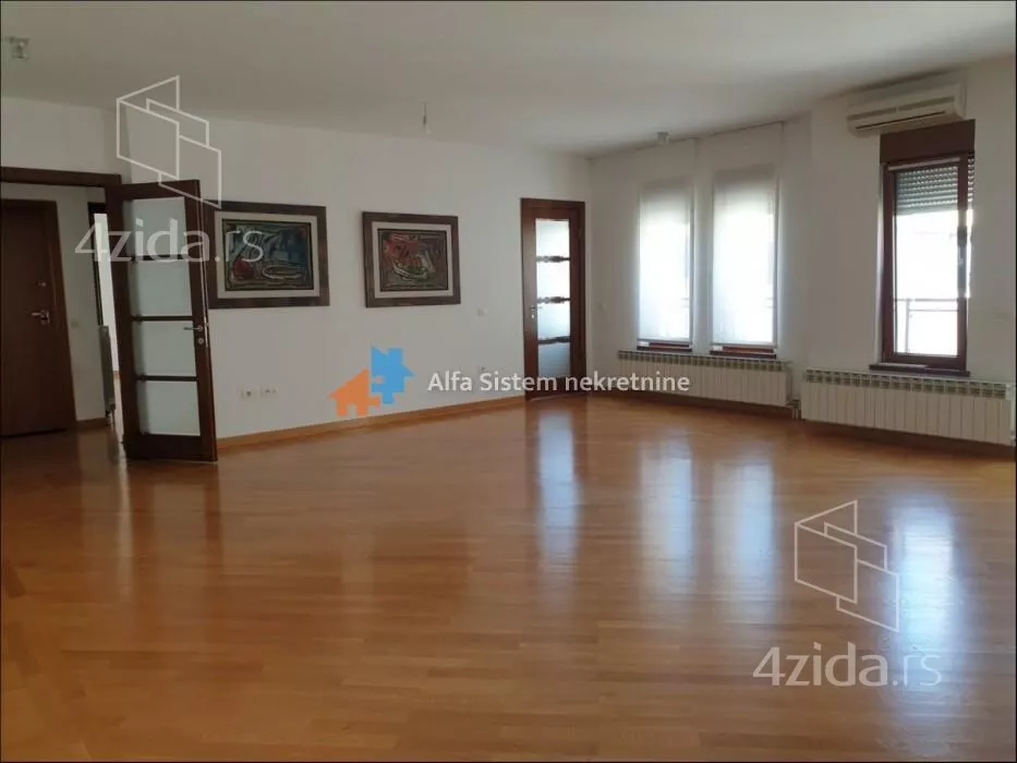 Petosoban stan | 4zida